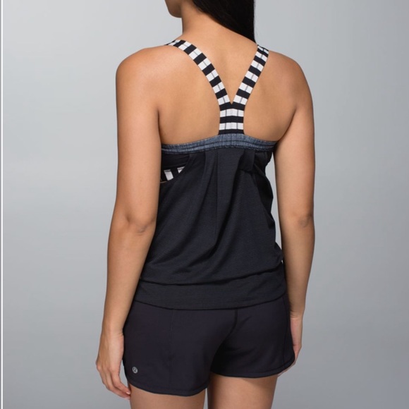 Lululemon Rest Less Tank Size 6
Black Burlap Texture Dune Apex Stripe Dune - Picture 9 of 16